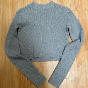 Brandy Melville grey sweater small